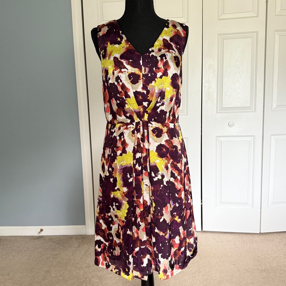 Jones New York Collection Floral Print Dress Size 8 | Sleeveless V-Neck